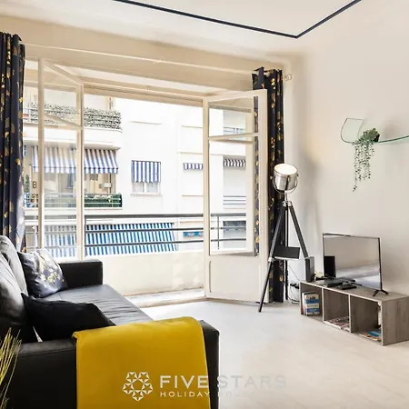 Reine Marie Fshh Apartment