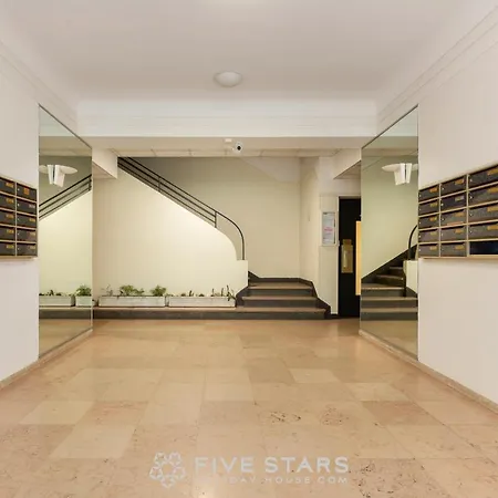 Apartment Reine Marie Fshh Nice